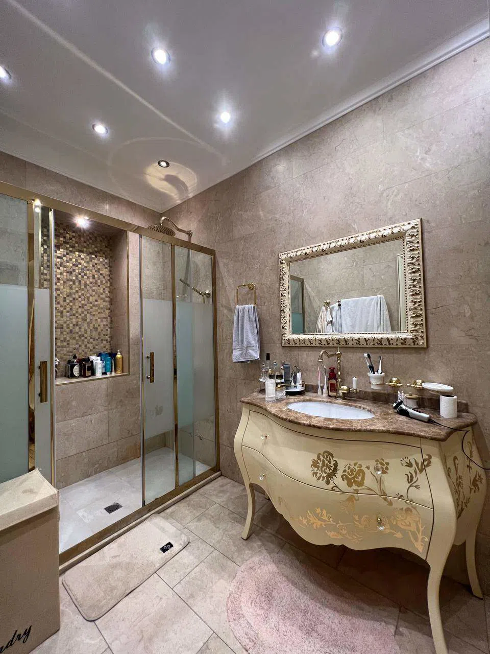 4 otaqlı mənzil 200 m² satılır — Mənzil, Bakı (7)
