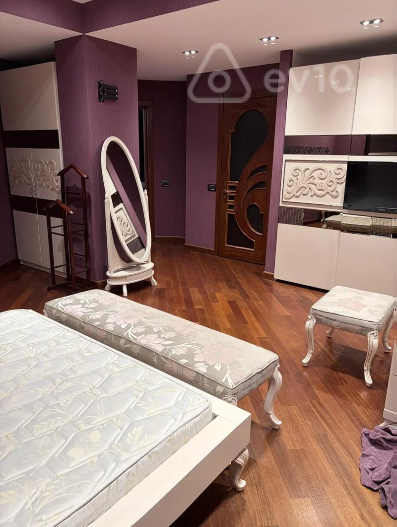 4 otaqlı mənzil, 200 m², Tələt Şıxəliyev küç. — kirayə — Mənzil, Bakı (12)