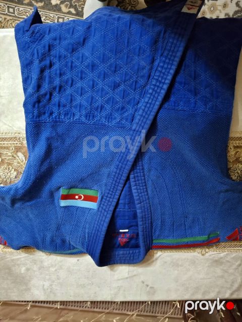 Məhsul: Cüdo kimono dəsti (göy) Xüsusiyyətlər: - Brend: adidas — Bakı