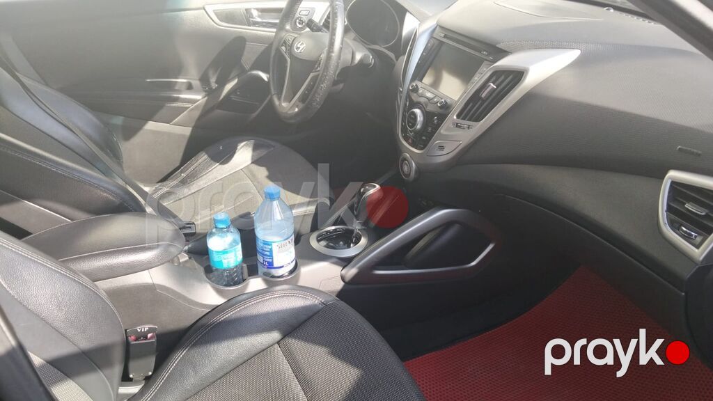 Hyundai Veloster, qara rəng, 3 qapılı (iki tərəfdə asimmetrik qapı 42-CM-152 — Avtomobillər, Bakı (5)