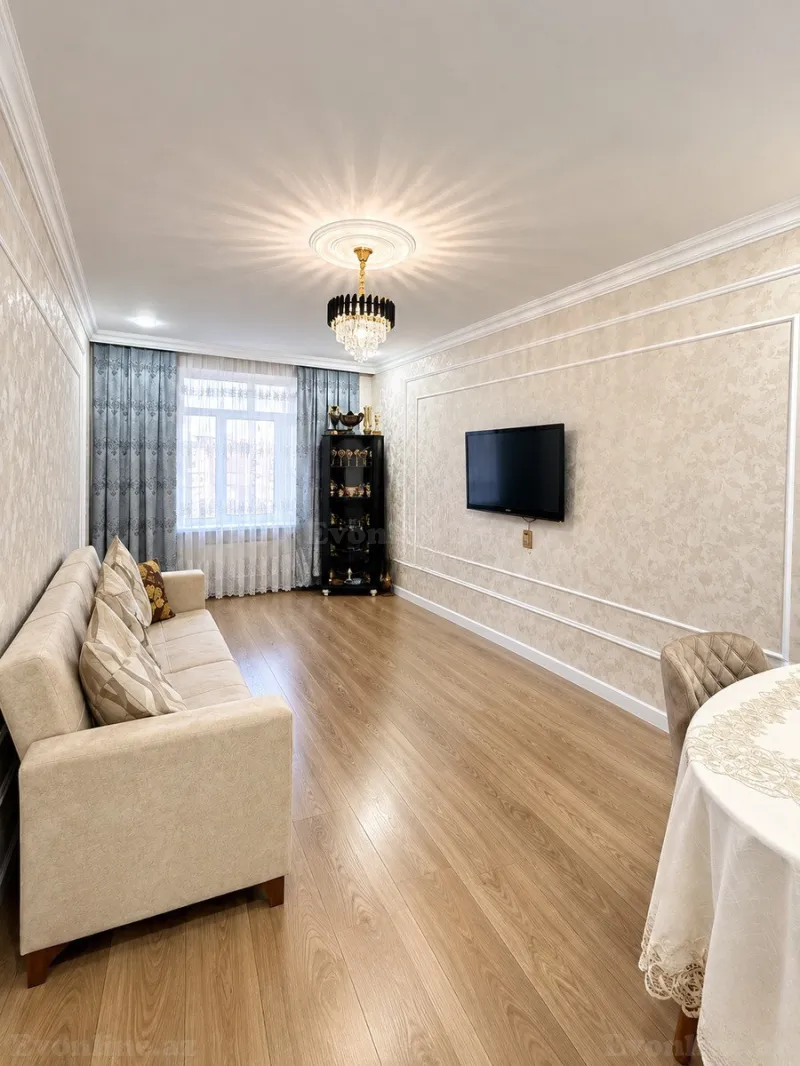 Satılır 3 otaqlı Mənzil Köhnə tikili 85 m² Bakı, Xətai r., Əhmədli m — Bakı