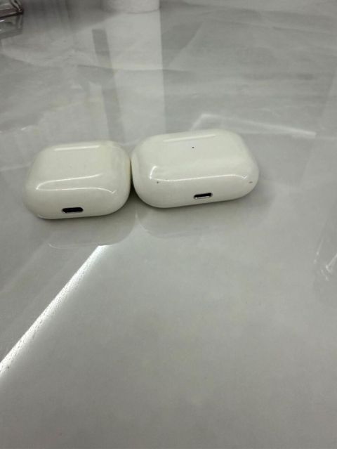AirPods — 2 комплекта за 50 AZN — Bakı