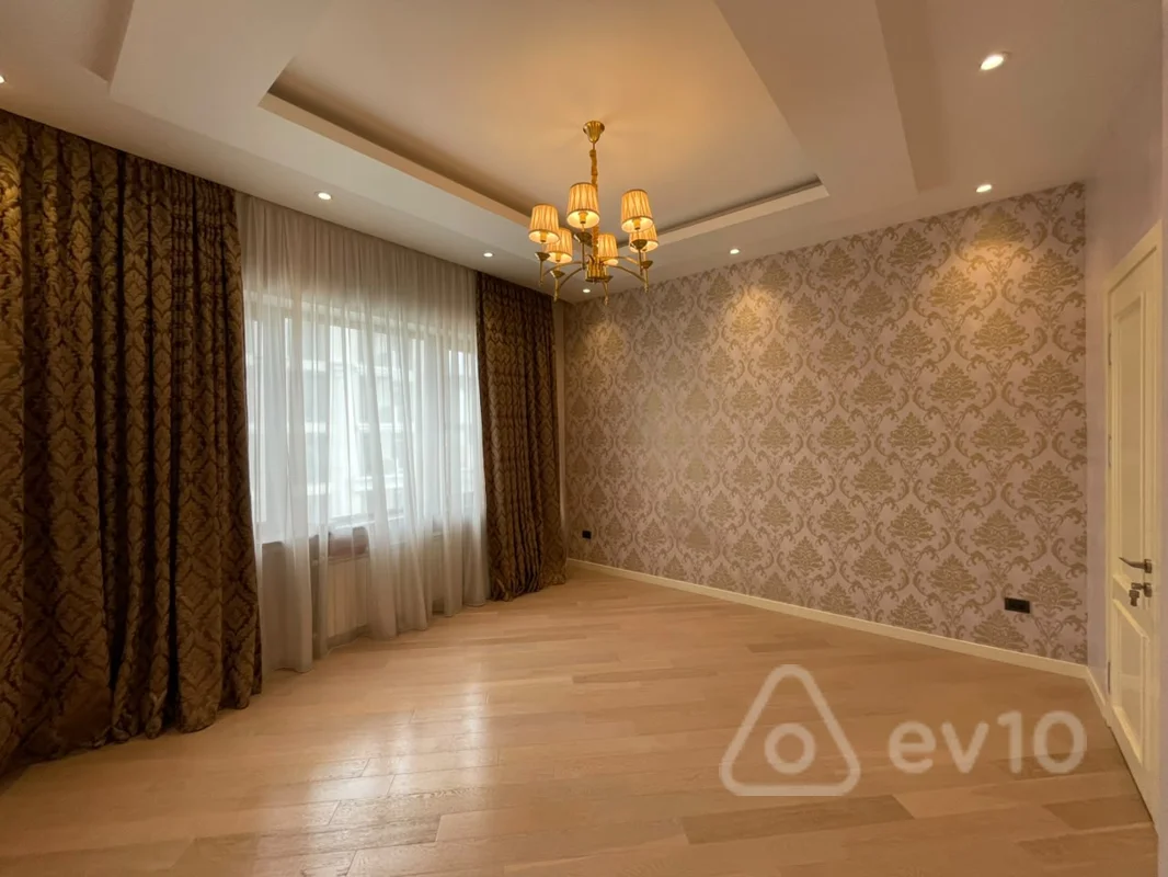 3 otaqlı mənzil, 136 m², Ceyhun Hacıbəyli küc — Bakı