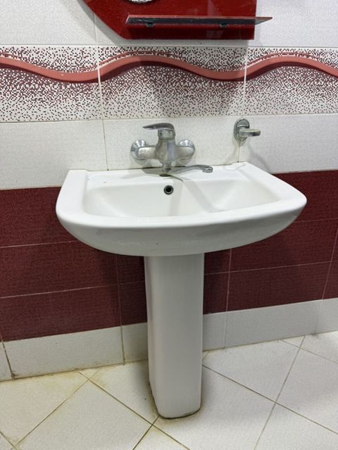 Ayaqüstü (pedestal) hamam/lavabo dəsti - Material: sanitar — Masazır