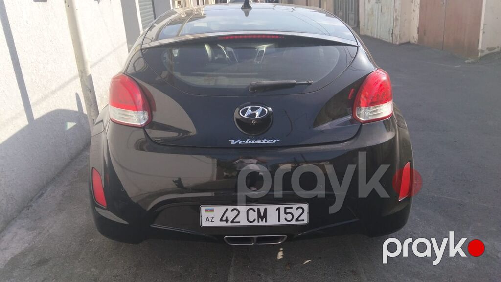Hyundai Veloster, qara rəng, 3 qapılı (iki tərəfdə asimmetrik qapı 42-CM-152 — Avtomobillər, Bakı (4)