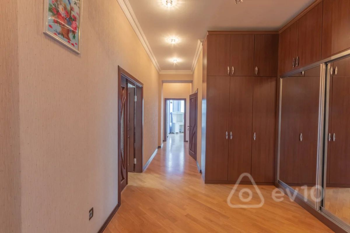 3 otaqlı mənzil, 135 m², Həsən Bəy Zərdabi küç — kirayə — Mənzil, Bakı (10)