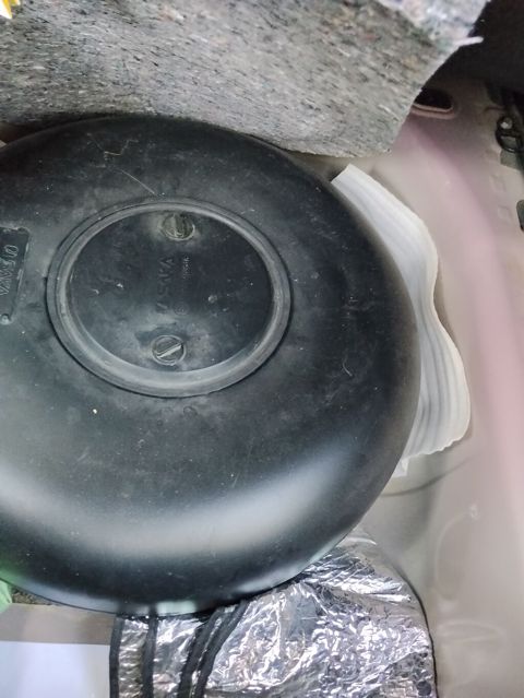 Maşın üçün gaz balonu 53 litrlik avadanlıqlarla biryerdə satiram asaəi — Digah