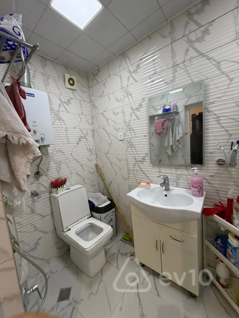 2 otaqlı mənzil, 35 m², İnşaatçılar Pr — Mənzil, Bakı (11)