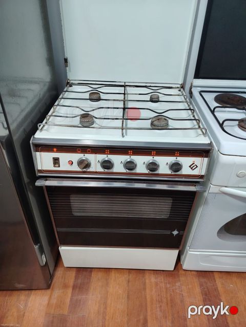 Qaz plitəsi Ayrıca dayanan, 4 gözlü, İşlənmiş — Bakı