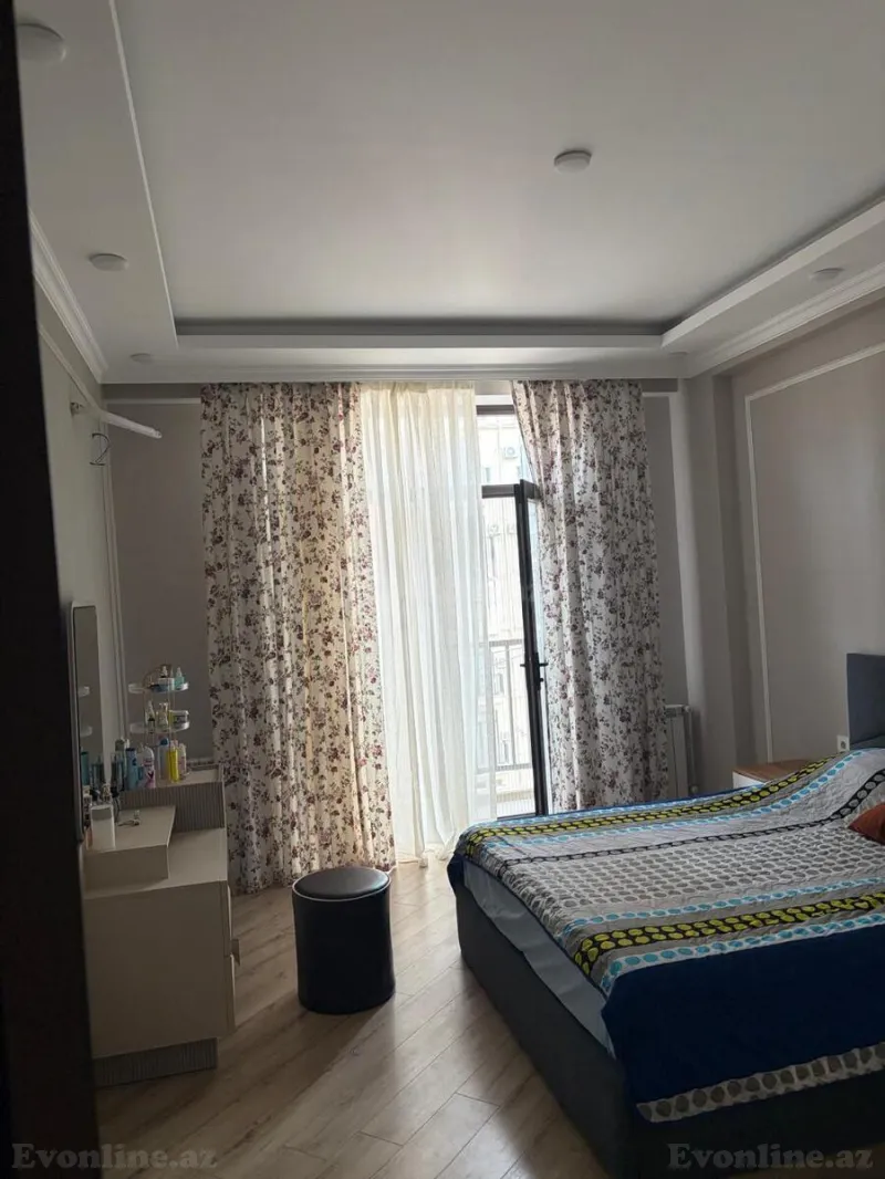 Satılır 2 otaqlı Mənzil Yeni tikili 85 m² Bakı, Binəqədi r., Dərnəgül m., 7-ci mikrorayon — Mənzil, Bakı (3)