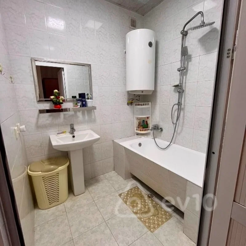 2 otaqlı mənzil, 61 m², Ayna Sultanova — Mənzil, Bakı (10)