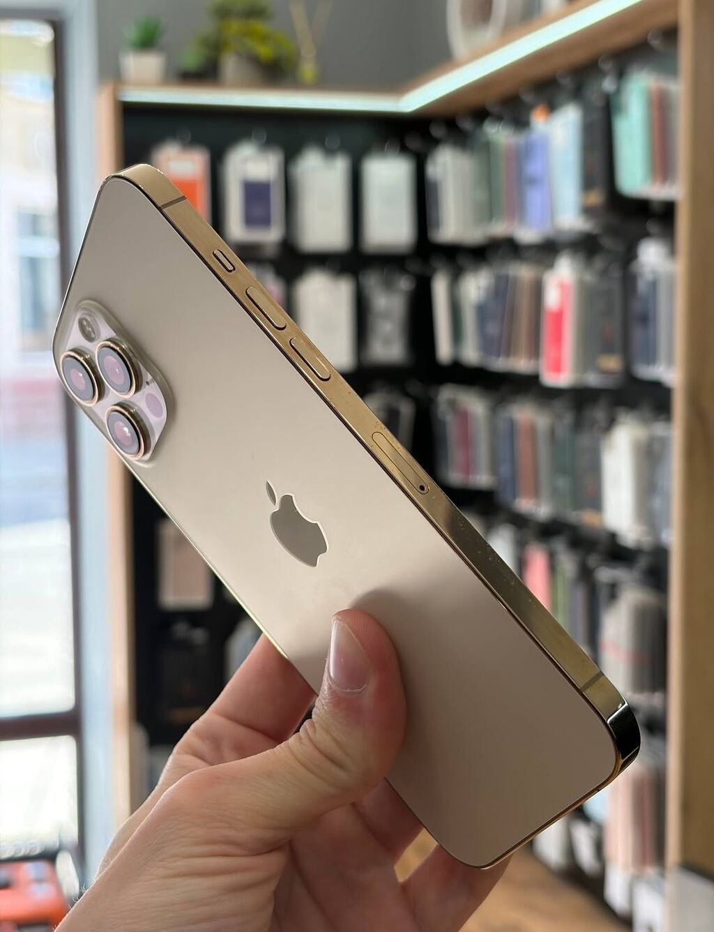 IPhone 12 Pro Max, 128 GB, Qızılı, Zəmanət, Simsiz şarj, Face ID — Apple iPhone, Digah (2)