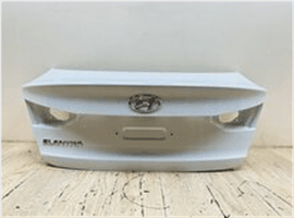Hyundai Elantra 2016-2018 Baqaj qapağı — Bakı