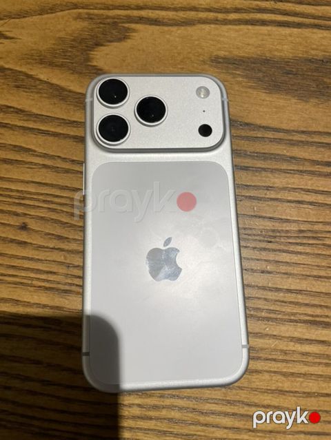 IPhone 17 Pro, Gümüşü, Simsiz şarj, Face ID — Bakı