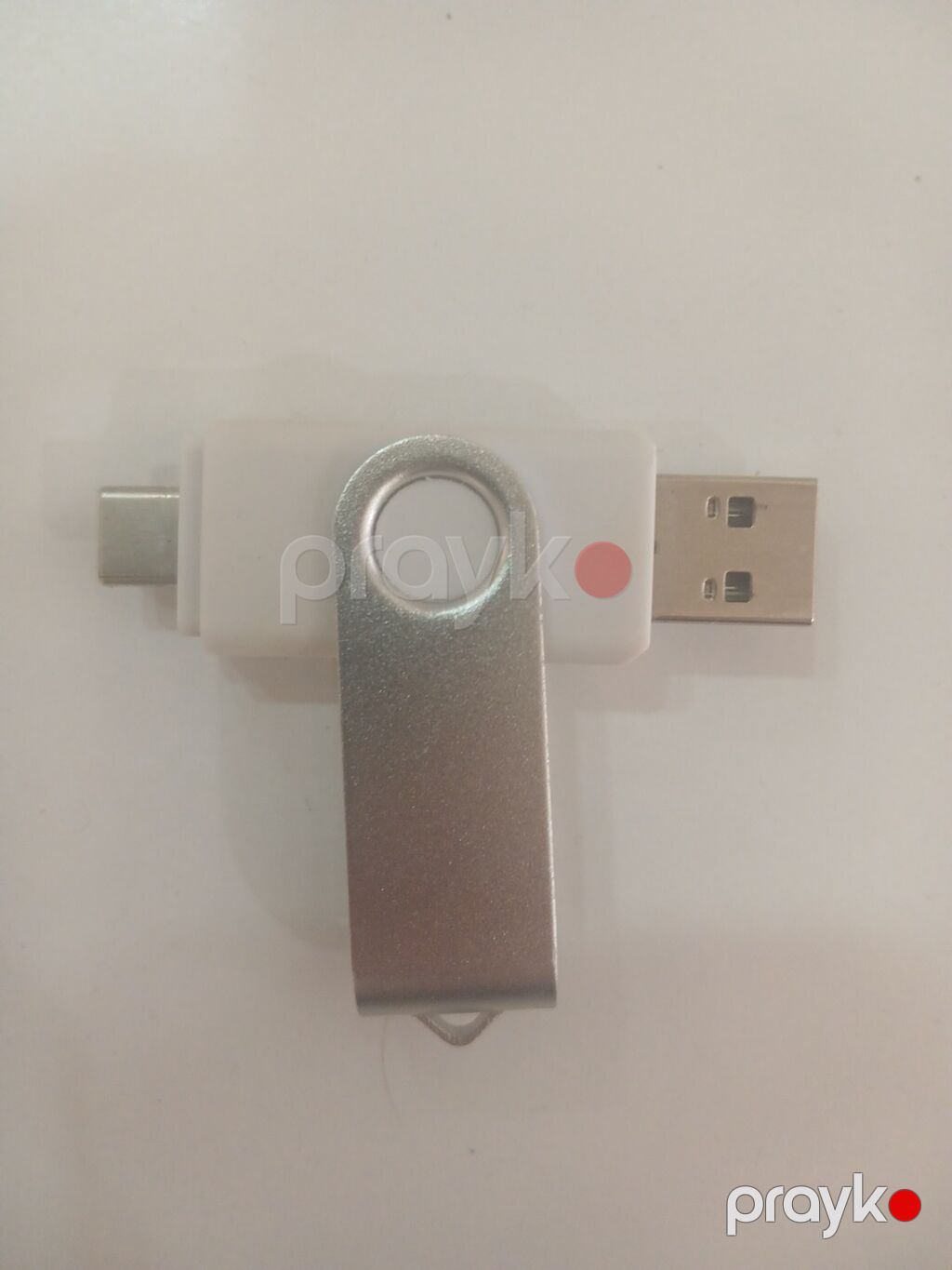 İki tərəfli USB fleş yaddaş - Konnektorlar: bir tərəfi Usb-a, digər — USB fləş yaddaş, Bakı (2)
