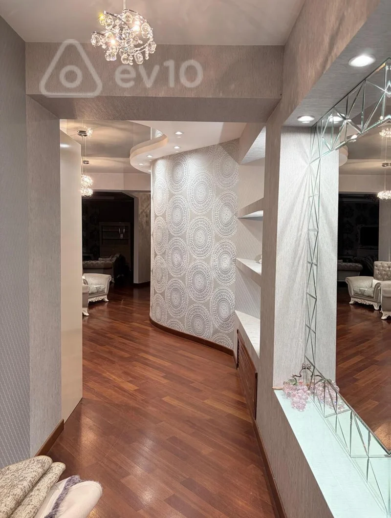 4 otaqlı mənzil, 200 m², Tələt Şıxəliyev küç. — kirayə — Mənzil, Bakı (11)