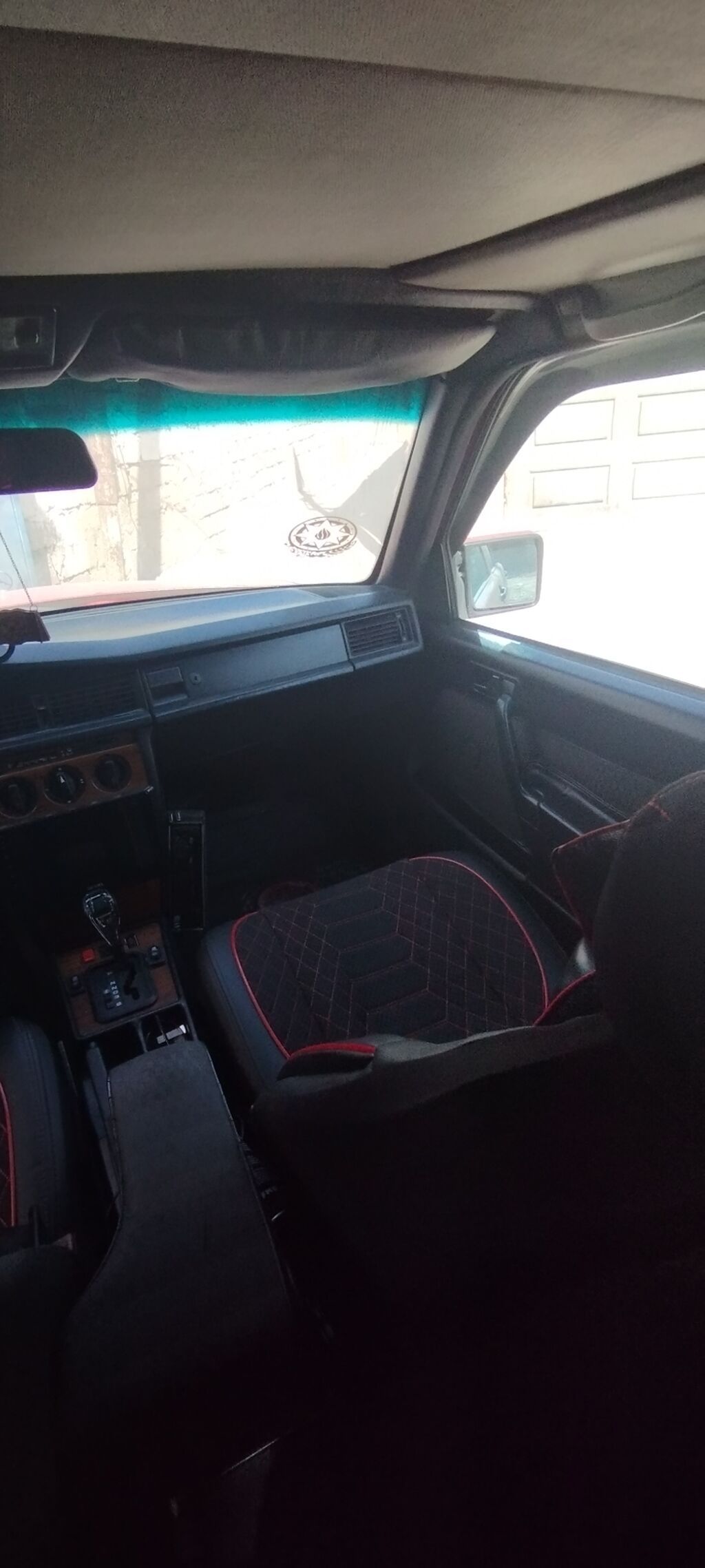 Mercedes-Benz 190 (W201): 2 l 1992 il Sedan 99-MM-378 — Avtomobillər, Digah (5)