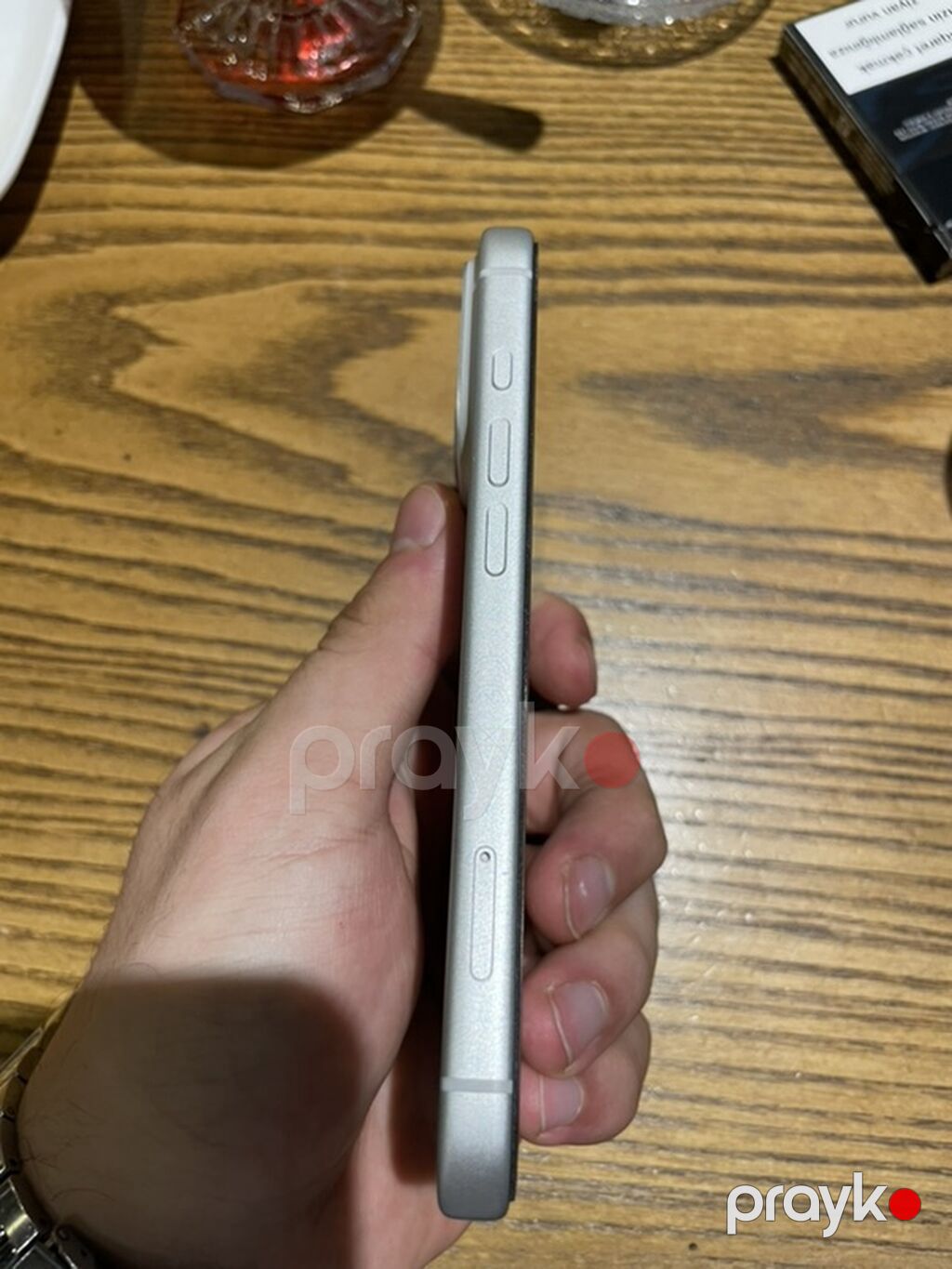 IPhone 17 Pro, Gümüşü, Simsiz şarj, Face ID — Apple iPhone, Bakı (2)
