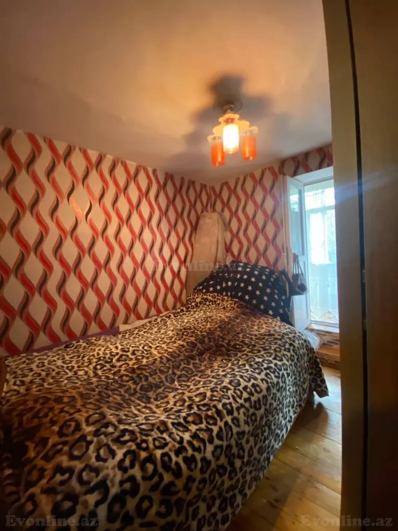 Satılır 2 otaqlı Mənzil Köhnə tikili 45 m² Bakı, Yasamal r., Elmlər Akademiyası m — Mənzil, Bakı (4)