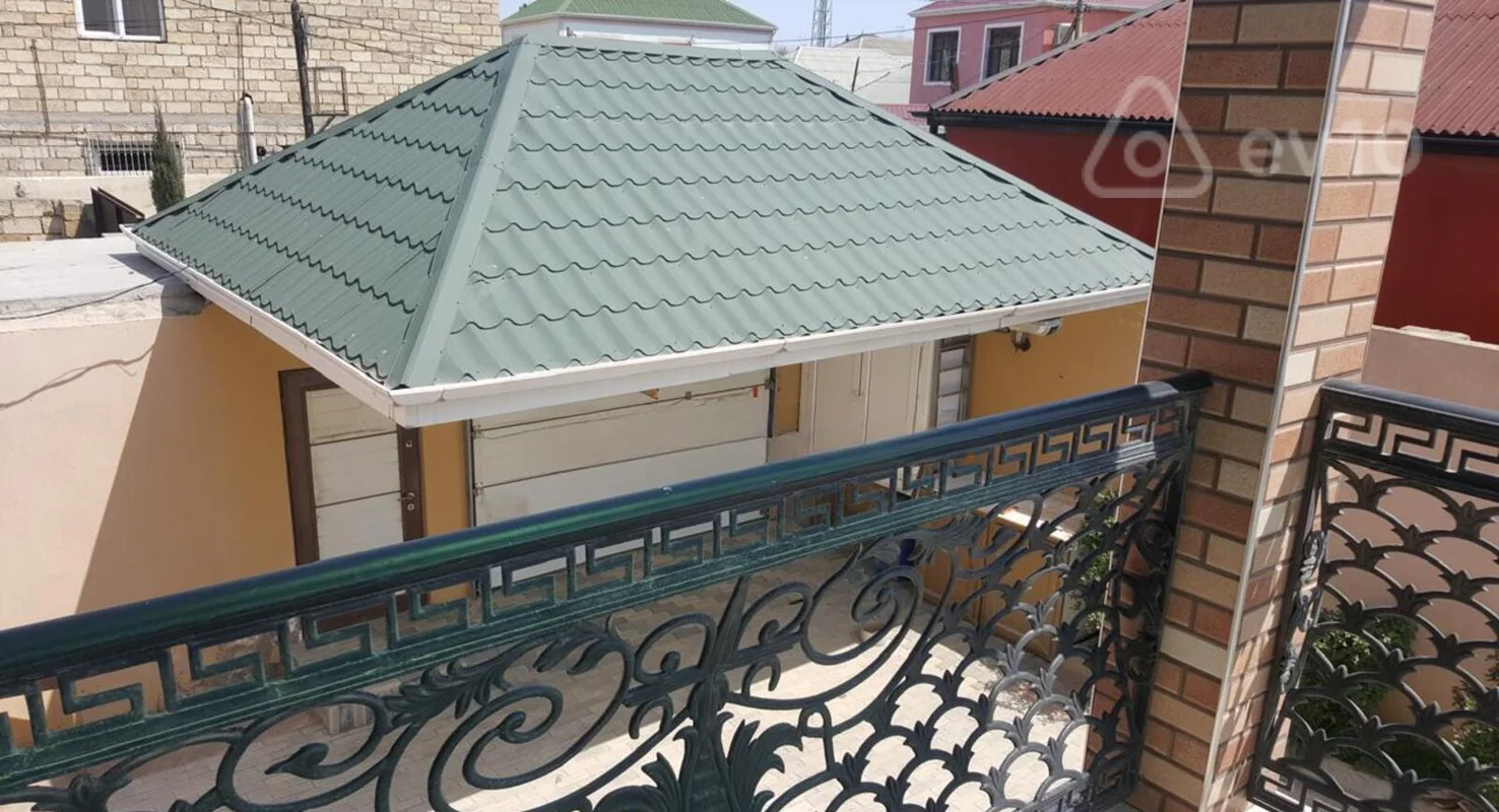 6 otaqlı həyət evi, 200 m², Karvan market, Ziya kafe — Ev, villa, Bakı (3)