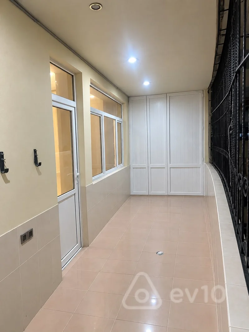4 otaqlı mənzil, 192 m², Bakı, Izzet Hemıdov — Mənzil, Bakı (7)