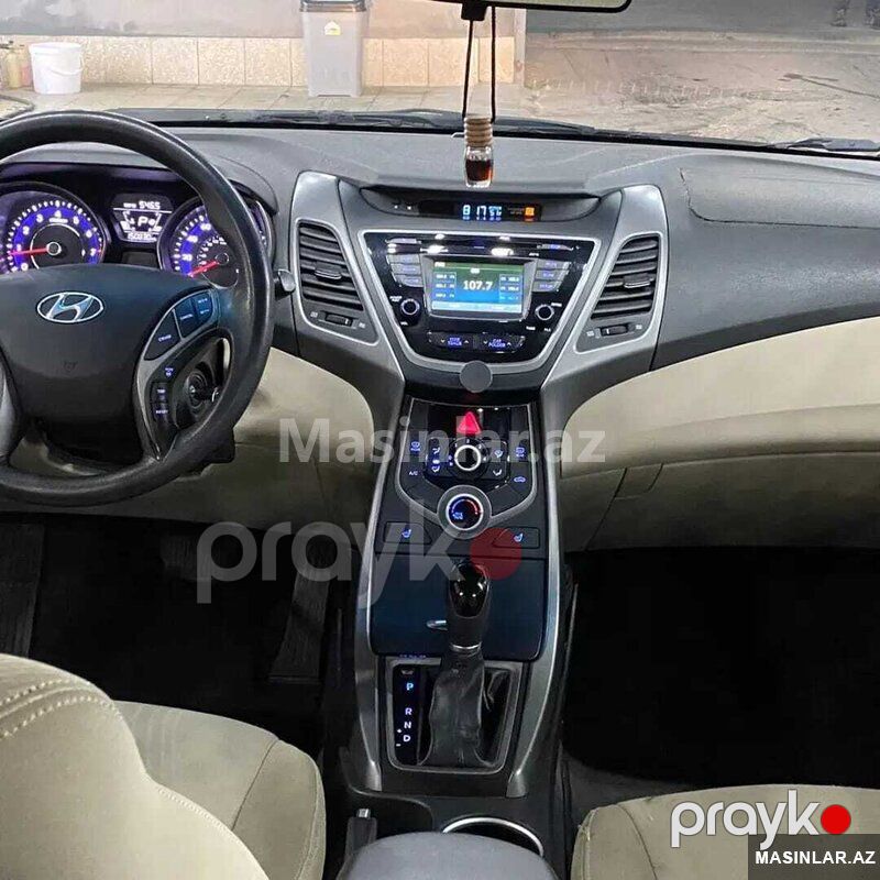 Hundai elantra 77-KZ-841 — Minik avtomobili icarəsi, Bakı (5)