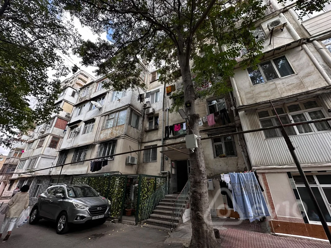 2 otaqlı mənzil, 44 m², Akim Abbas küçəsi — Bakı