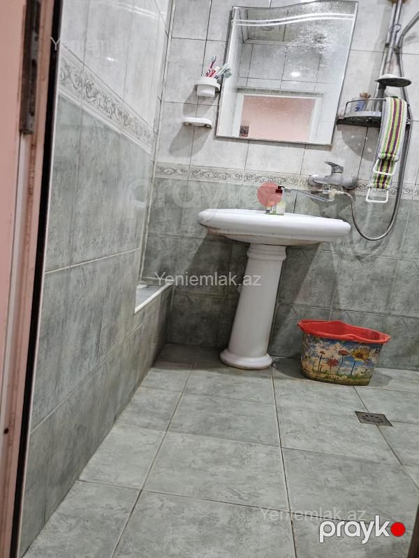 Satılır 3 otaqlı Bina evi menzil (Köhnə tikili), 66 m², Suraxanı rayonu — Mənzil, Bakı (12)