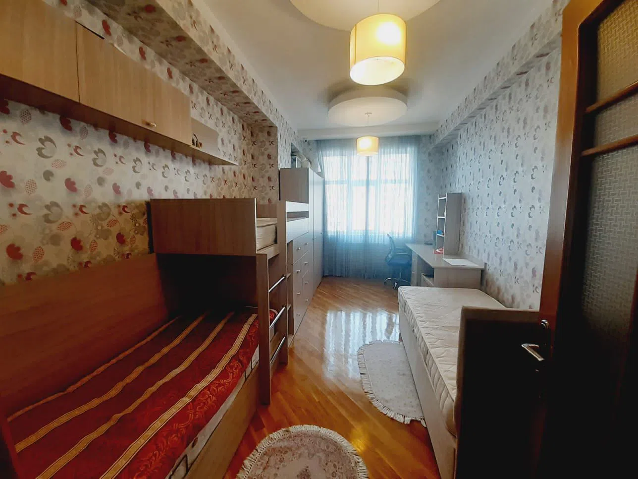 3 otaqlı mənzil 135 m² kirayə verilir — Mənzil, Bakı (6)