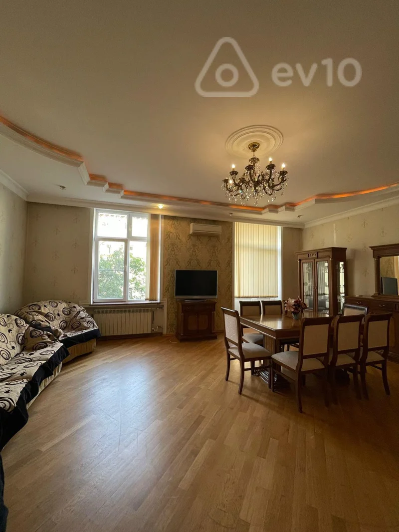 3 otaqlı mənzil, 80 m², Azerbaycan prs — kirayə — Bakı