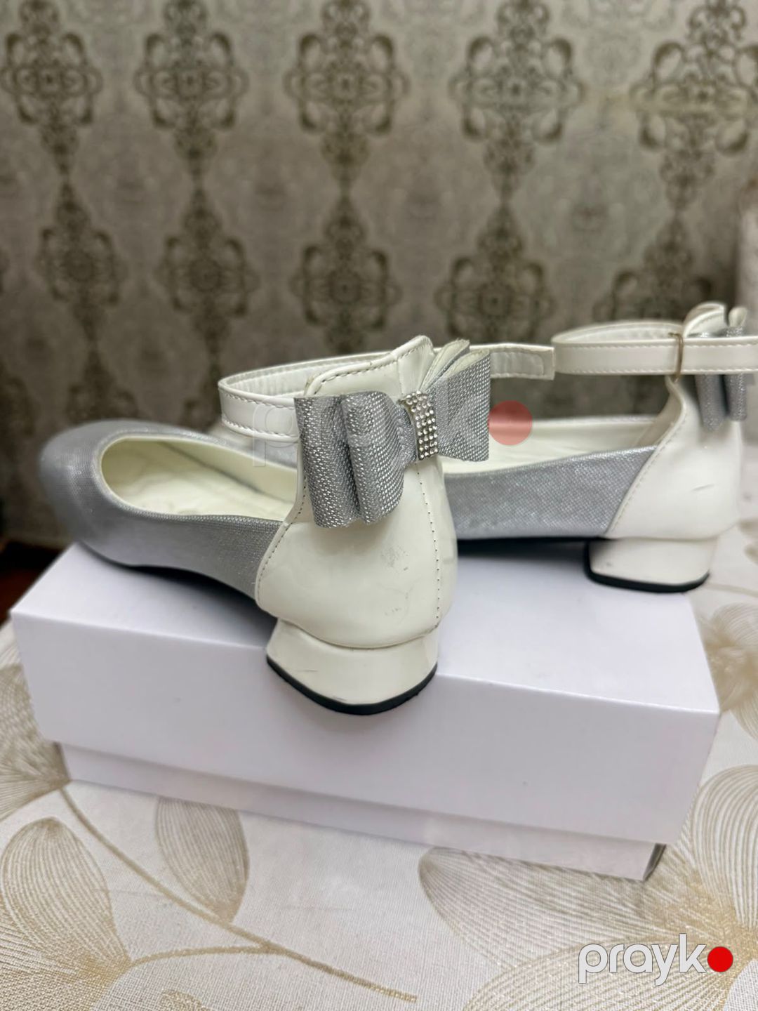 Gümüşü uşaq ayaqqabısı — Ayaqqabılar və baletlər, Bakı (3)