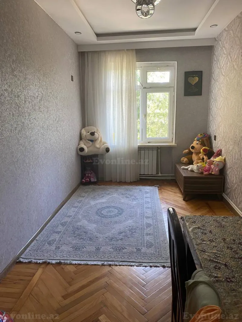 Satılır 4 otaqlı Mənzil Köhnə tikili 100 m² Bakı, Nizami r., Xalqlar Dostluğu m — Mənzil, Bakı (2)