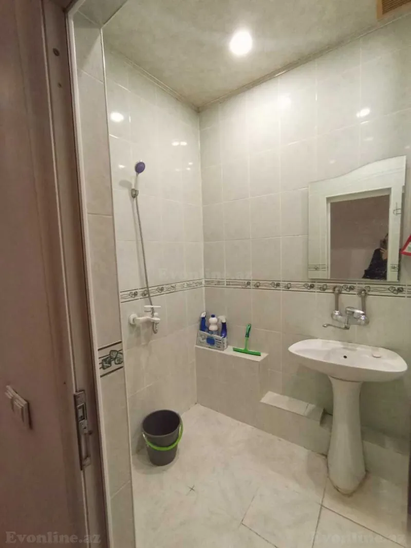 Kirayə verilir 3 otaqlı Mənzil Köhnə tikili 100 m² Bakı, Yasamal r., 8 Noyabr m — Mənzil, Bakı (4)