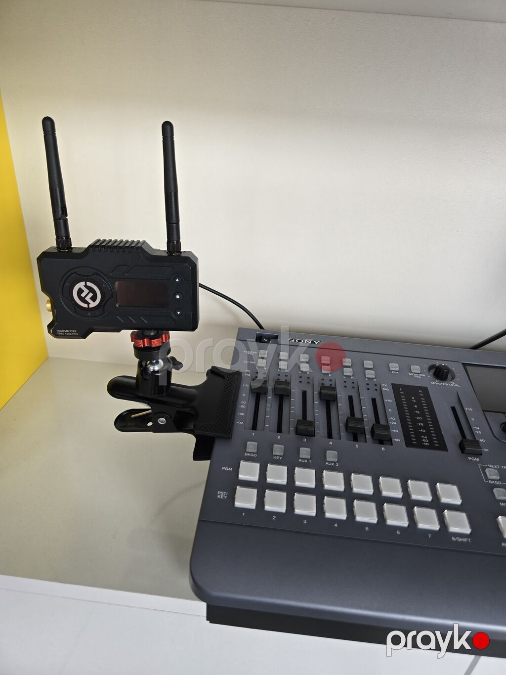 Sony MCS-8M Tam etibarlı və güvənli 7 kanallı 4 SDİ/3HDMİ HD PTS — Studiya və konsert üçün, Şəki (4)