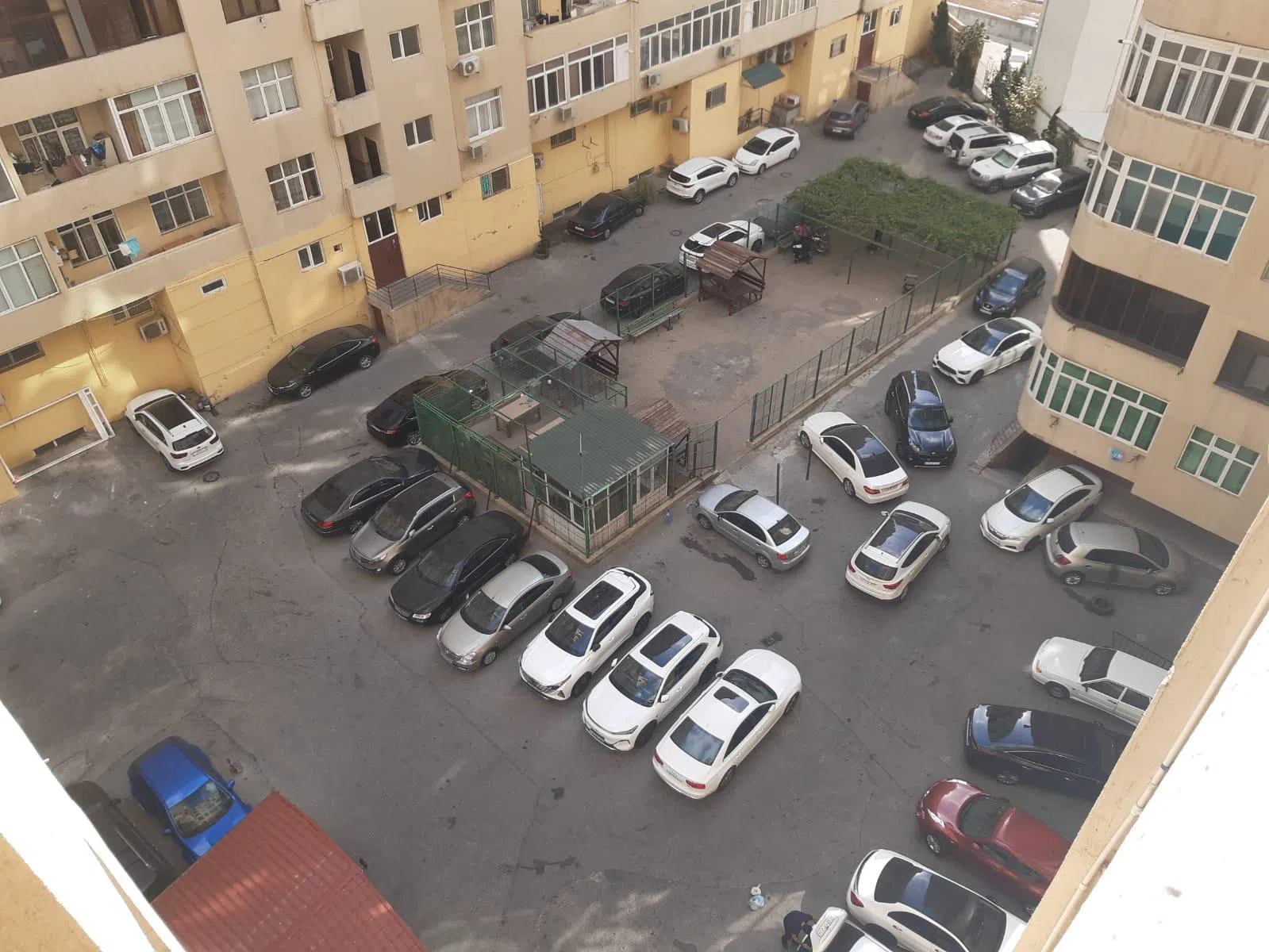 3 otaqlı mənzil 135 m² kirayə verilir — Mənzil, Bakı (5)