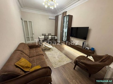 Merkezi park 2 otaqli stalinka — Bakı