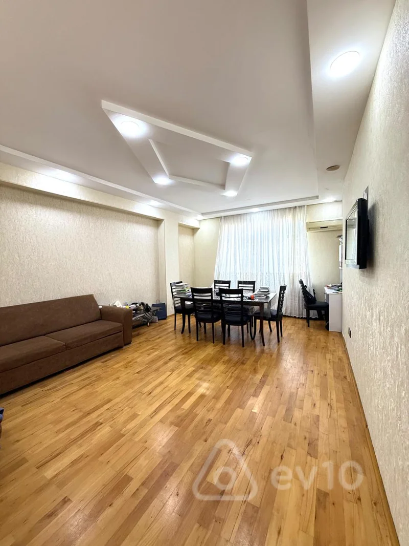 2 otaqlı mənzil, 78 m², Yeni Yasamal 77 nömrəli marşurutun sonu — Bakı