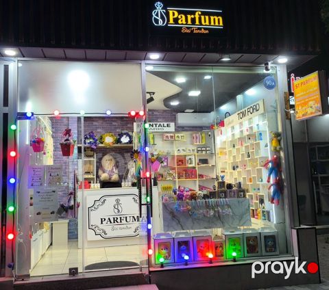 Diqqətlə Oxu Yasamal Rayonu Köhnə Kaktus Restoranın düz yanında — Bakı