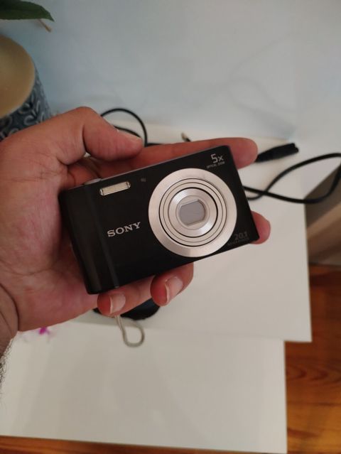 Sony Cyber-shot Dsc W800 20.1 megapixel reqemsal fotoaparat tam islek — Bakı