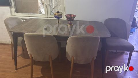 Masa dəsti satılır 380₼. 6 oturcağı var.Ünvan Nəsimi. 3808. Fatimə99 E — Bakı
