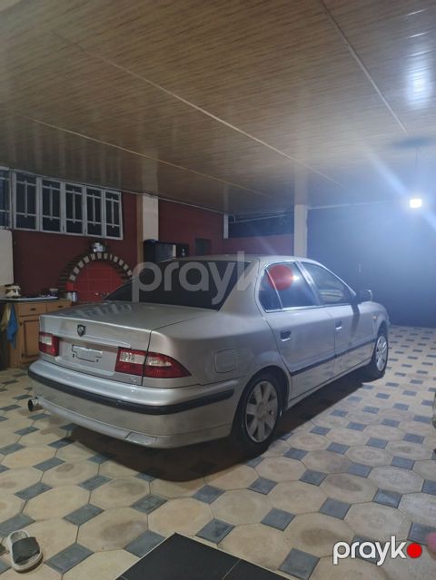Samand LX sedan – gümüşü rəng, 4 qapılı, AZ dövlət nömrə nişanı ilə — Şabran
