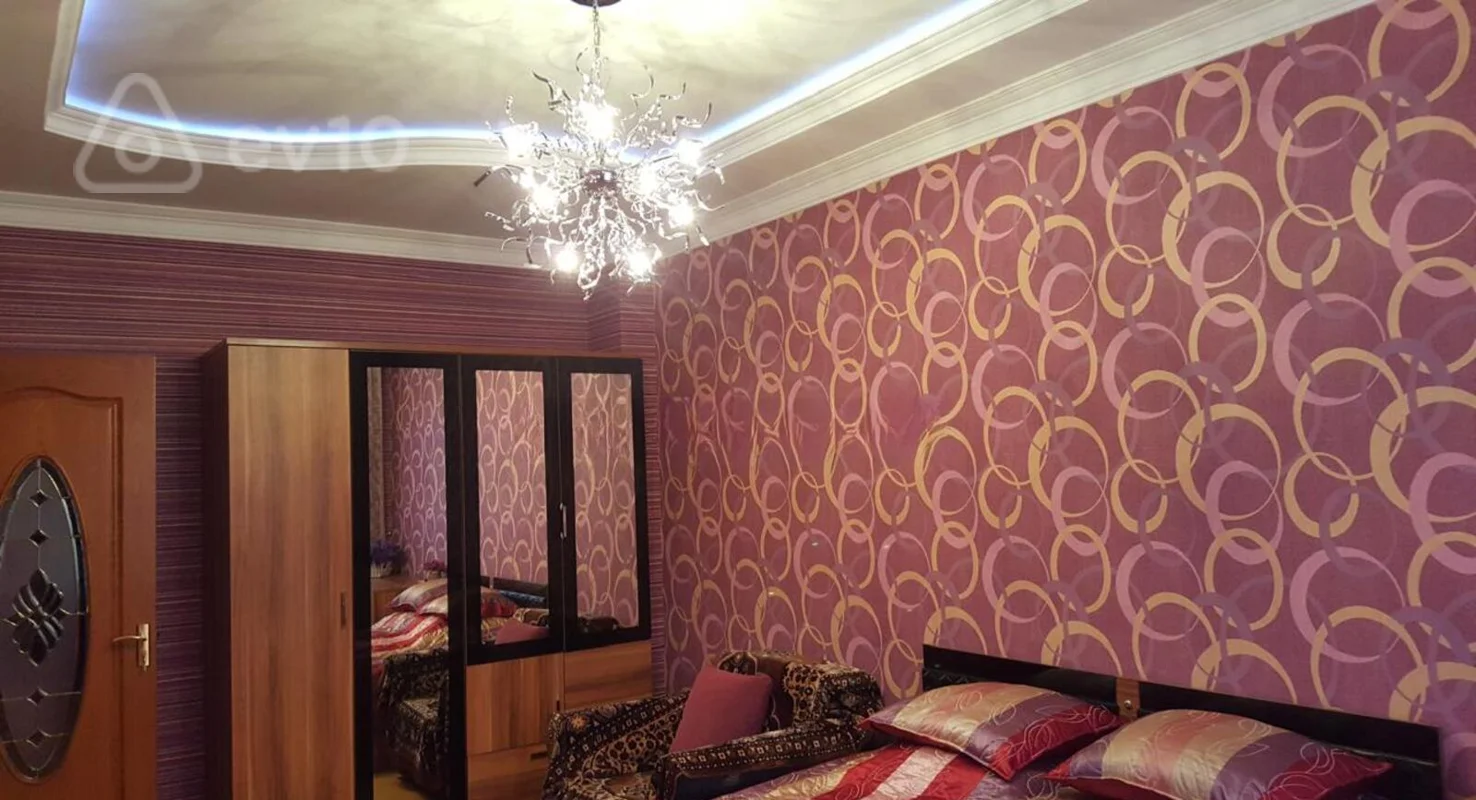 6 otaqlı həyət evi, 200 m², Karvan market, Ziya kafe — Ev, villa, Bakı (8)
