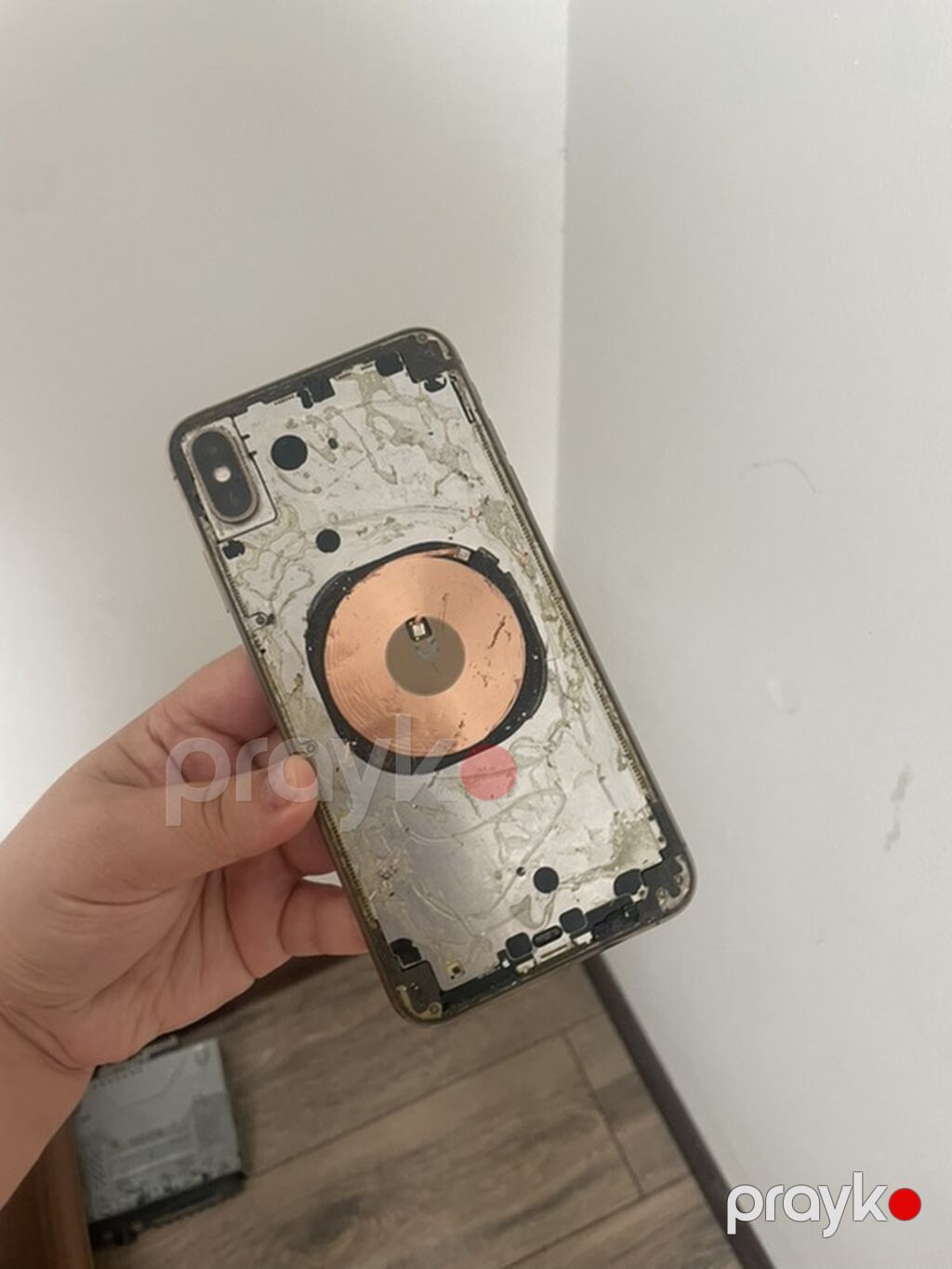 Salam satılır arxa kriska ve ekrannan basga hersey islekdi — Smartfon ehtiyat hissələri, Digah (2)