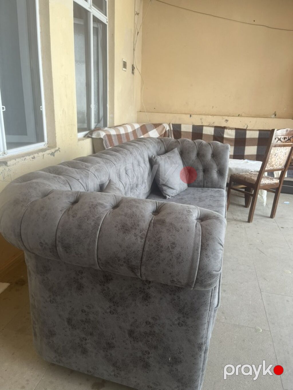 Xüsusi dizayn boz rəng Chesterfield üslublu divan - Üslub: Klassik — Divanlər, Digah (4)