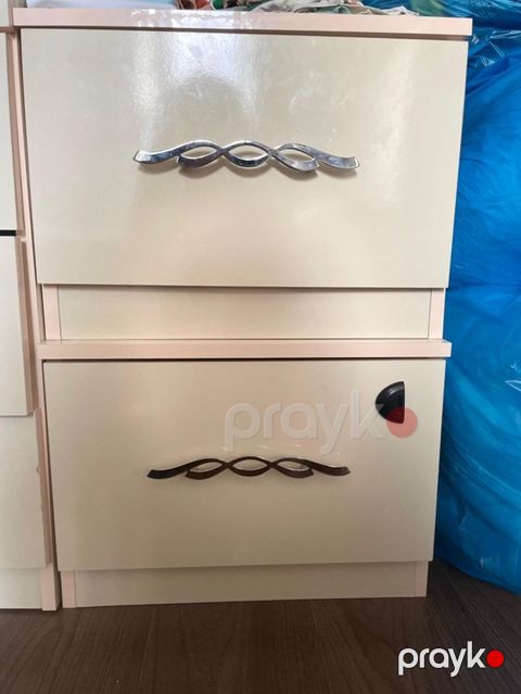 İki çekmecəli komod/nəvəndə - Material: MDF/Laminate tipli parlaq — Sanqaçal