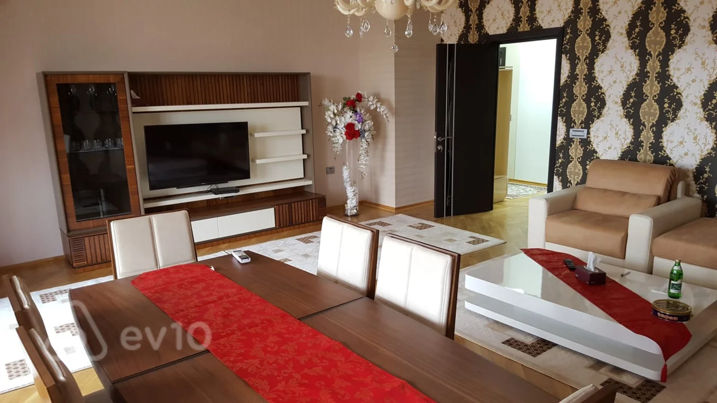 2 otaqlı mənzil, 100 m², Həsən Salmani küçəsi — kirayə — Bakı