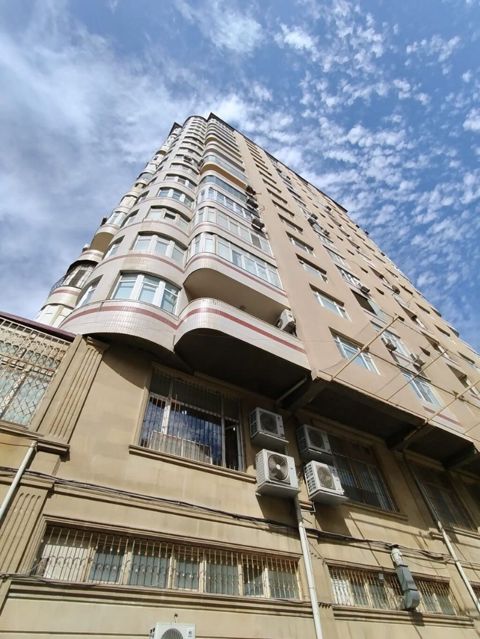 3 otaqlı, Yeni tikili, 105 kv. m — Bakı