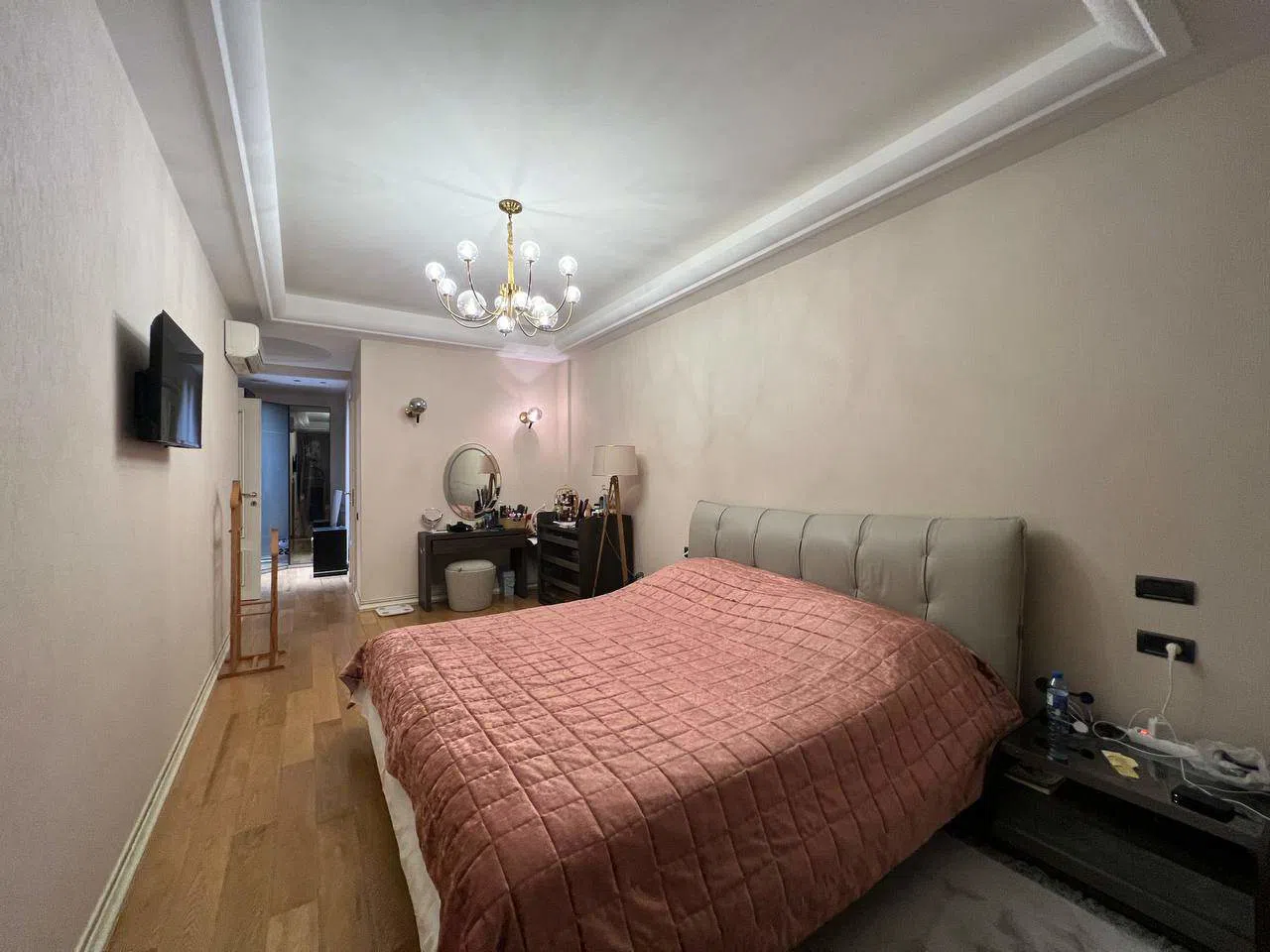 4 otaqlı mənzil 200 m² satılır — Mənzil, Bakı (10)