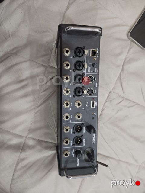 Mackie DL16S (MR12 tipli rəqəmsal səhnə qutusu/mişer) Xüsusiyyətlər — Bakı
