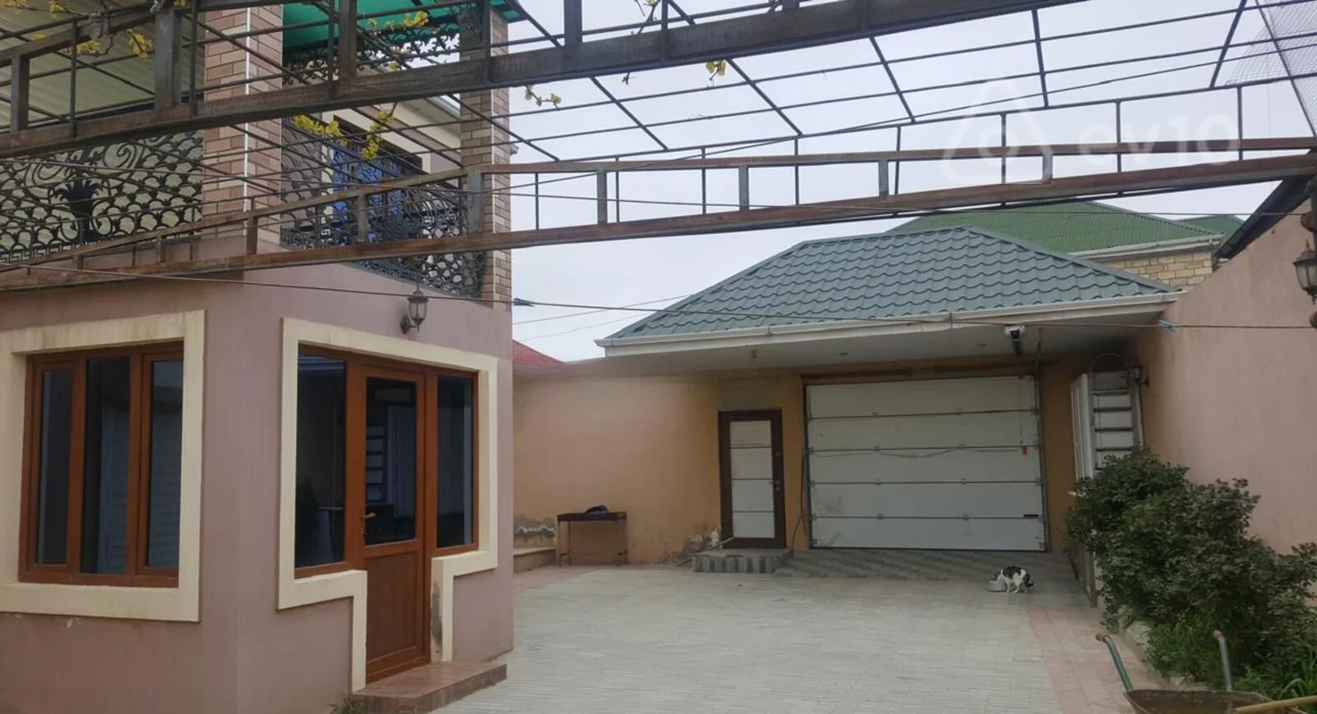 6 otaqlı həyət evi, 200 m², Karvan market, Ziya kafe — Ev, villa, Bakı (2)